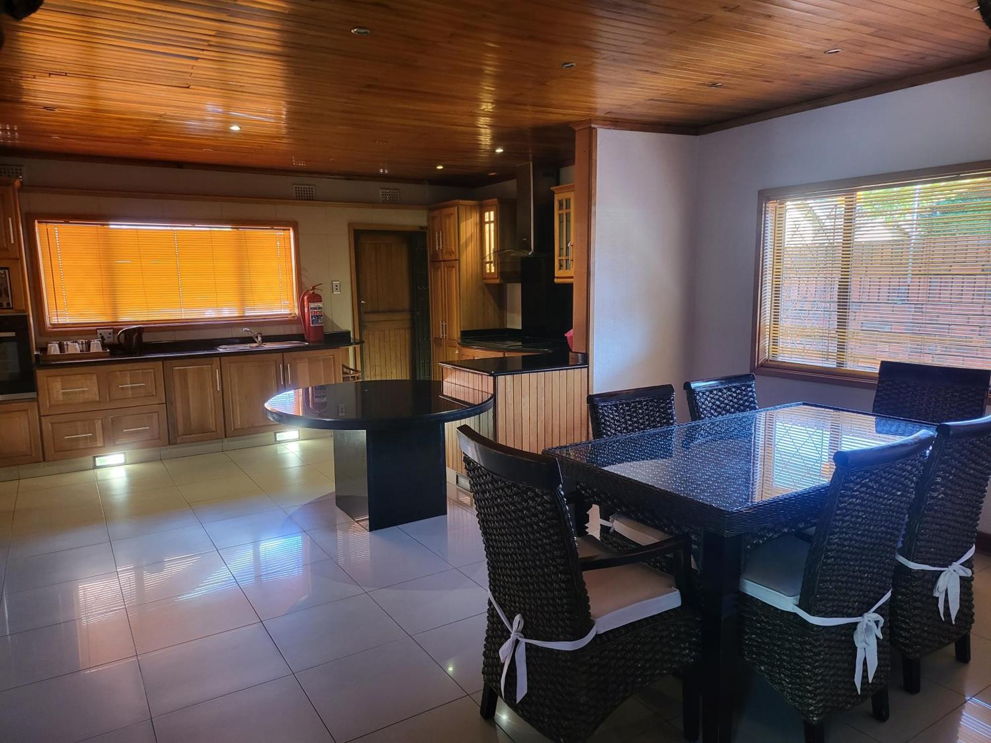 Emangunini Guest House Richards Bay Exterior photo